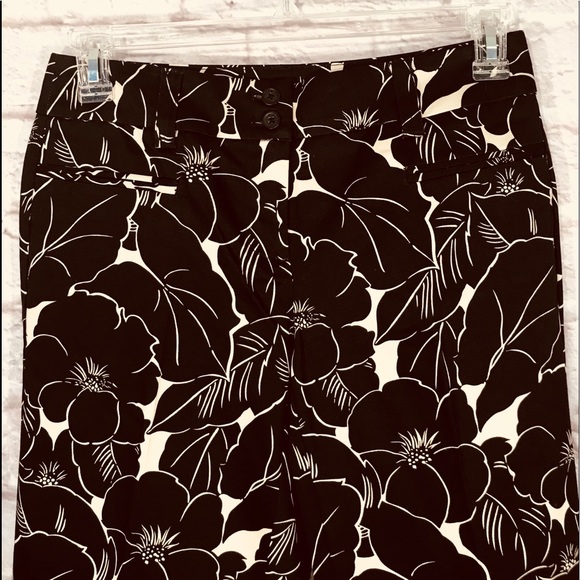 New York & Company pants. Floral design. - Picture 3 of 5